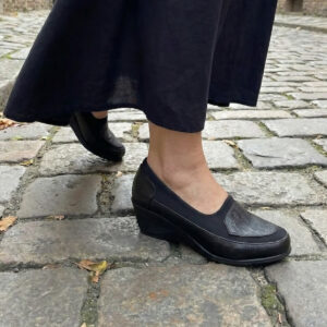 Kadın Siyah Anne Ayakkabısı Ortopedik Dolgu Topuk – Hafif Rahat Günlük Model